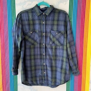 VINTAGE MARSH LANDING medium plaid flannel shirt blue green grunge 90s